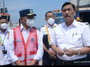 Luhut-Budi Karya Cek Pelabuhan Patimban yang Bulan Depan Dikelola Swasta Luhut-Budi Karya Cek Pelabuhan Patimban yang Bulan Depan Dikelola Swasta