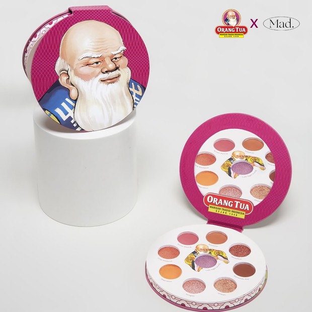 Penampilan Papalette Eyeshadow yang didominasi dengan warna ungu