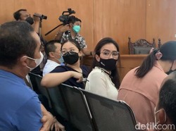Rieke Diah Pitaloka Kawal Sidang Istri yang Dituntut Bui Gegara Omeli Suami