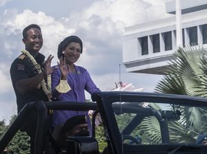 Senyum Cerah Andika Saat Tradisi Pisah Sambut Panglima TNI Senyum Cerah Andika Saat Tradisi Pisah Sambut Panglima TNI