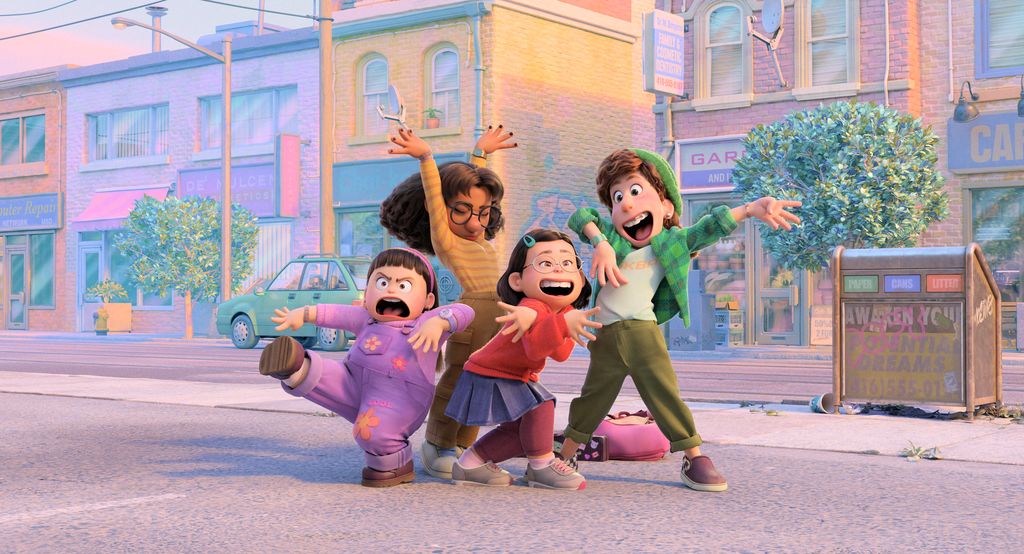 Turning Red merupakan film animasi Pixar yang disutradarai oleh Domee Shi, sosok di balik film pendek Pixar Bao yang mendapat penghargaan Oscar untuk Best Short Film di tahun 2019. Domee Shi berkolaborasi dengan produser Lindsey Collins buat Turning Red.
