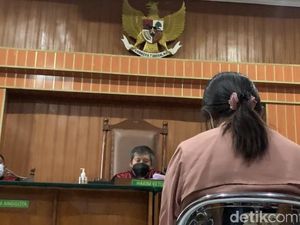 Bacakan Pleidoi, Valencya Ungkap Kelakuan Suami Selama Jadi Pasutri Bacakan Pleidoi, Valencya Ungkap Kelakuan Suami Selama Jadi Pasutri