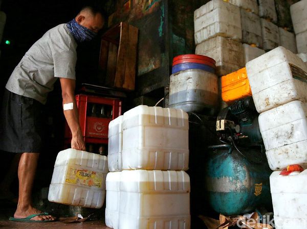 Harga Minyak Goreng Merangkak Naik