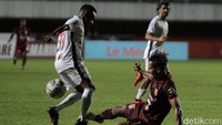 Borneo membawa pulang 3 poin setelah mengalahkan Persipura dengan skor tipis 1-0.