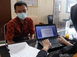 Balada Yana dan Aksi Prank di Cadas Pangeran