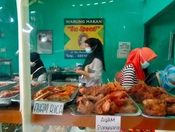 Gowes Seli dan Nyepur: Memburu Terik Nyamleng di Alun-alun Utara Jogja