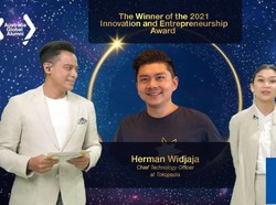 Bos Teknologi Tokopedia Raih Innovation & Entrepreneurship Award 2021
