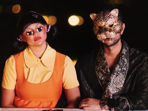 John Legend & Chrissy Teigen Gelar Pesta Bertema Squid Game, Tuai Hujatan