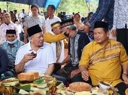 Saat Ketua DPD RI Wujudkan Mimpi Tetua Kampung di Muna