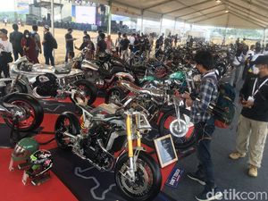Nggak Melulu Balapan, Mandalika juga Jadi Ajang Pamer Harley-Vespa Kustom Nggak Melulu Balapan, Mandalika juga Jadi Ajang Pamer Harley-Vespa Kustom