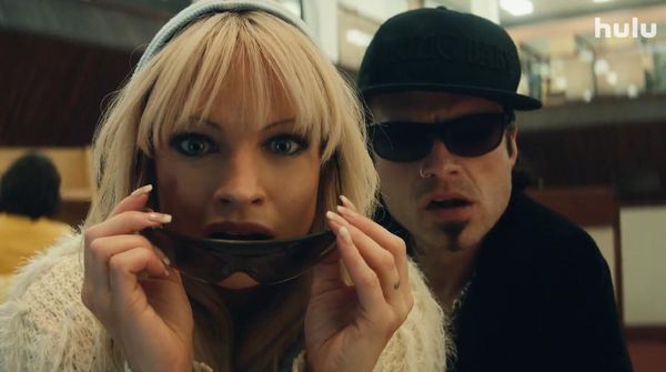 Pangling! Transformasi Lily James-Sebastian Stan Perankan Pamela Anderson-Tommy Lee