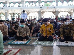 Kunjungi Makassar, Akbar Tandjung Jadi Pemateri Pendidikan Politik