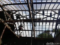 Renovasi SD di Brebes Molor, Siswa Terpaksa Belajar Bergantian