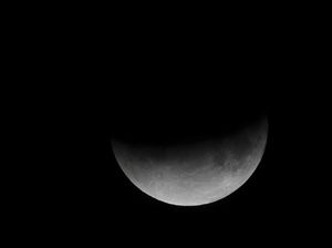 Mitos Gerhana Bulan yang Seram dan Gak Masuk Akal Mitos Gerhana Bulan yang Seram dan Gak Masuk Akal