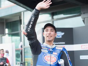 Toprak Datang Terlambat, Main ke Pantai Lombok pun Belum Sempat