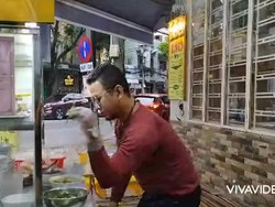 Tukang Mi Dipanggil Polisi Vietnam Gegara Parodikan Salt Bae
