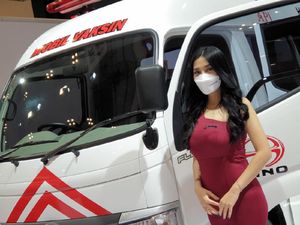 Cerita Perempuan-perempuan Cantik di Pameran Otomotif: Maaf Kami Bukan SPG, tapi Usher Cerita Perempuan-perempuan Cantik di Pameran Otomotif: Maaf Kami Bukan SPG, tapi Usher
