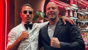 10 Pose Flamboyan Salt Bae Saat Foto Bareng Tokoh Terkenal Dunia