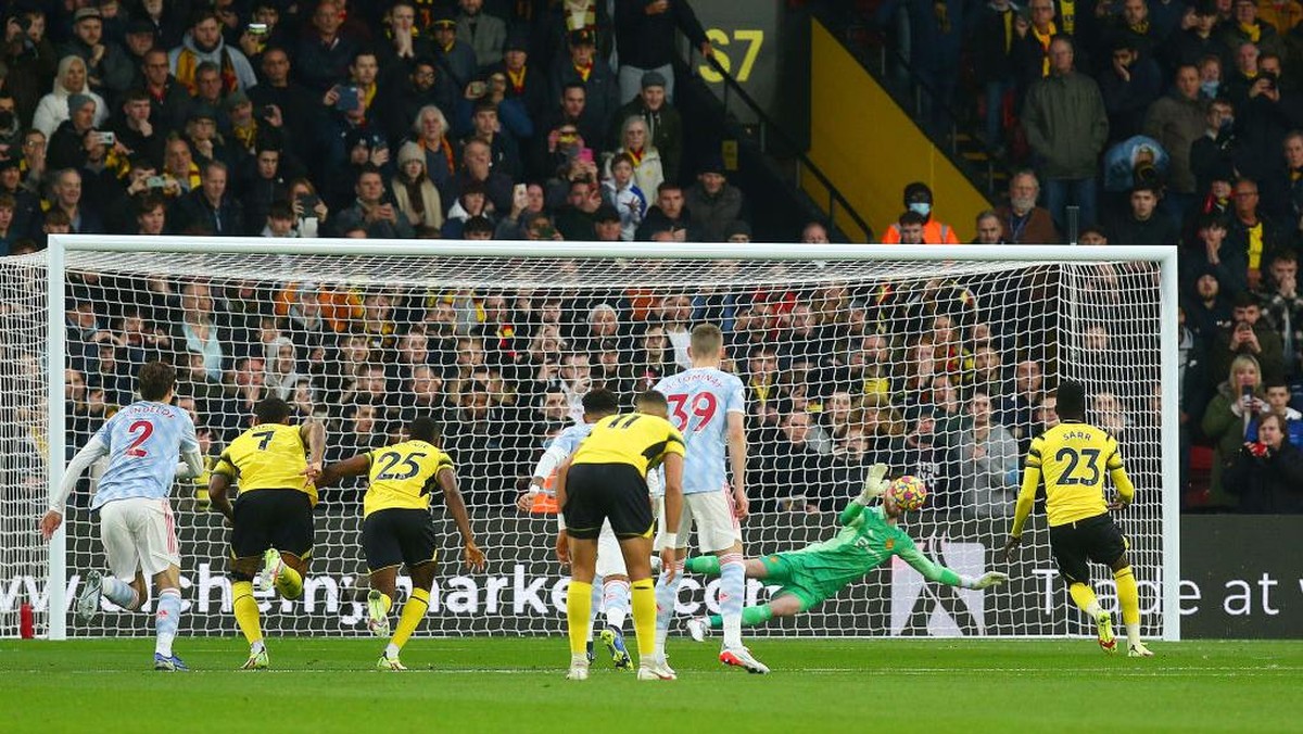 Manchester United tertinggal 0-2 dari Watford di babak pertama (Foto: Getty Images/Charlie Crowhurst)