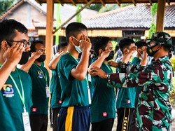 Gelar Camping Kebangsaan, Pelajar Banyuwangi Ikuti Serdadu Milenial