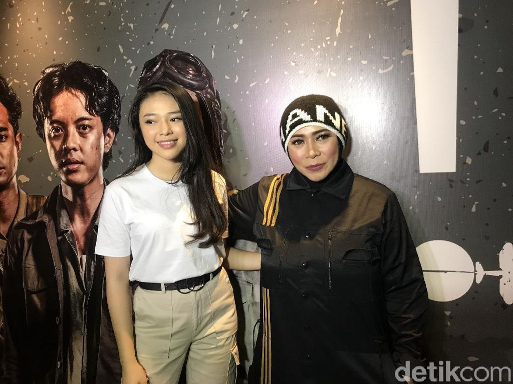 Melly Goeslaw Akui Sulit Buat Soundtrack untuk Film Kadet 1947 Melly Goeslaw Akui Sulit Buat Soundtrack untuk Film Kadet 1947