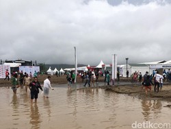 Hujan Deras, Beberapa Area Sirkuit Mandalika Tergenang!