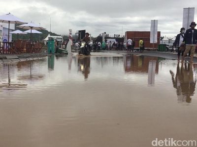 Foto: Penampakan Titik-titik Sirkuit Mandalika Tergenang Air