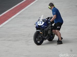 Melihat Sibuknya Paddock WSBK Sirkuit Mandalika