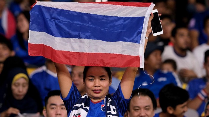 KUALA LUMPUR, MALAYSIA - DECEMBER 01: A Thai fan poses during the AFF Suzuki Cup semi final between Malaysia and Thailand at Bukit Jalil National Stadium on December 01, 2018 in Kuala Lumpur, Malaysia. (Photo by Stanley Chou/Getty Images)