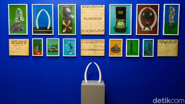 Pengunjung dapat reservasi H-1 kedatangan serta mematuhi protokol kesehatan selama pameran. Sementara itu, diketahui karya seniman juga dipamerkan di Museum Kebangkitan Nasional (STOVIA), dan ruang-ruang publik di area Jakarta Pusat. Gubernur DKI Jakarta Anies Baswedan sudah meninjau acara ini pada Sabtu (20/11) sore. Pengunjung dapat reservasi H-1 kedatangan serta mematuhi protokol kesehatan selama pameran. Sementara itu, diketahui karya seniman juga dipamerkan di Museum Kebangkitan Nasional (STOVIA), dan ruang-ruang publik di area Jakarta Pusat. Gubernur DKI Jakarta Anies Baswedan sudah meninjau acara ini pada Sabtu (20/11) sore.