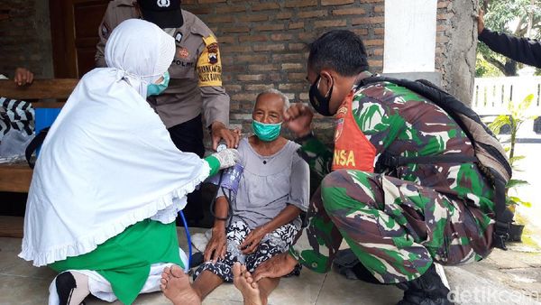 Cuma di Sini, Vaksin COVID-19 Bonus Pijat