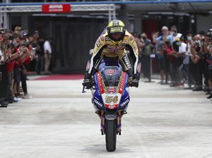 Antara Toprak Remaja, Ketemu Bos Yamaha Indonesia, Juara Dunia WSBK di Mandalika Antara Toprak Remaja, Ketemu Bos Yamaha Indonesia, Juara Dunia WSBK di Mandalika