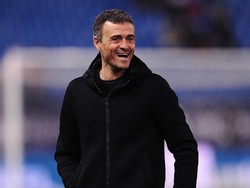 Luis Enrique Ngakak Dikaitkan dengan Manchester United