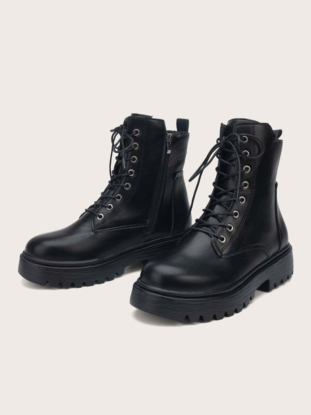 Pakailah combat boots