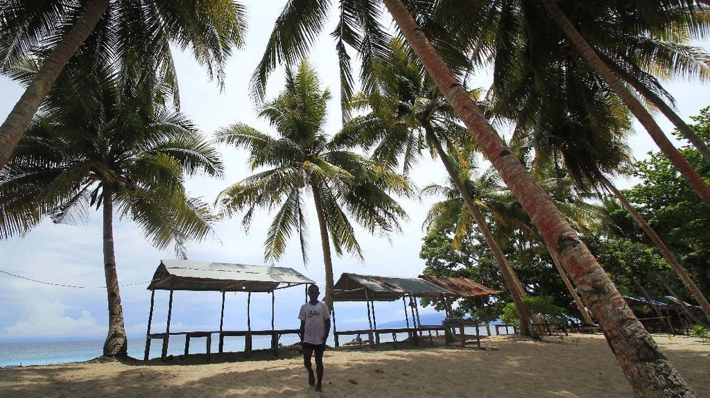 Tak Cuma Mempesona, Pantai Base G di Papua Juga Bersejarah