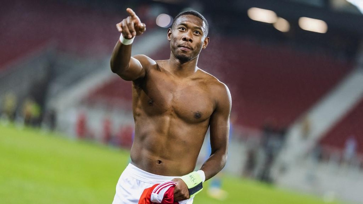 Eks Bos Bayern Munich Karl Heinz-Rummenigge menyesalkan kepergian David Alaba. Foto: AFP/DOMINIK ANGERER