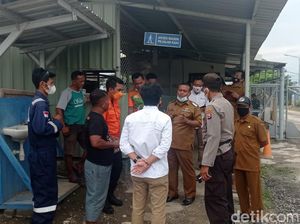 Warga Bojonegoro Minta Pengeboran yang Timbulkan Bau Busuk Dihentikan Dulu Warga Bojonegoro Minta Pengeboran yang Timbulkan Bau Busuk Dihentikan Dulu