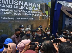 Bea Cukai Musnahkan Jutaan Rokok-Miras Ilegal Senilai Miliaran Rupiah