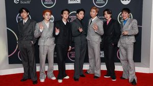 Terlalu Tampan! BTS di Karpet Merah American Music Awards 2021