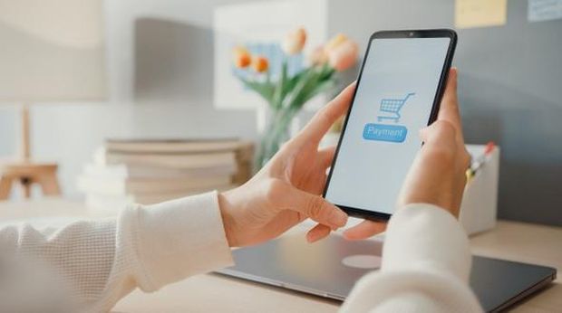 Membatasi pemakaian marketplace agar terhindar dari perilaku konsumtif.