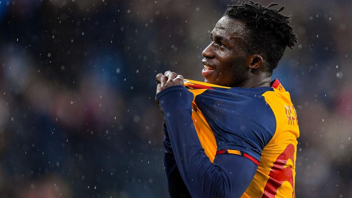 Penyerang berusia 18 tahun Felix Afena-Gyan mencetak dua gol untuk membawa AS Roma menang 2-0 atas Genoa (Foto: Getty Images/Getty Images)