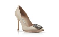 Label Manolo Blahnik Genap 50 Tahun 