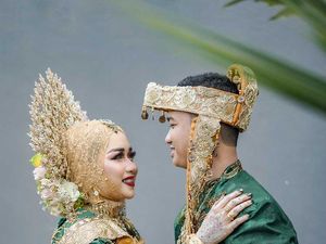 Viral Pengantin Menikah Sambil Sekolah, Hari-H Sibuk Zoom dan Kerjakan Tugas