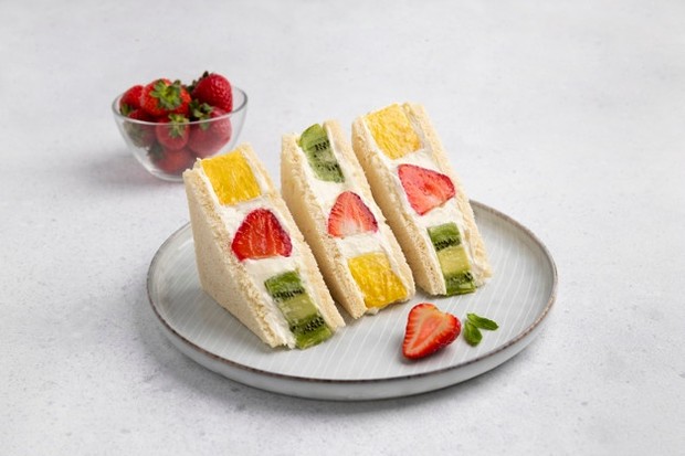 Fruit sando menjadi dessert yang digemari banyak masyarakat/Foto: Freepik.com/Eyesartist Fruit sando menjadi dessert yang digemari banyak masyarakat/Foto: Freepik.com/Eyesartist