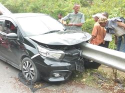 Penampakan Besi Pembatas Jalan Tembus Mobil Saat Kecelakaan Maut di Aceh