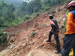 Puluhan Warga Ponorogo Masih Terisolir, Akses Jalan Rawan Longsor Susulan