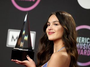Raih Nominasi Terbanyak, Olivia Rodrigo Bawa Pulang 1 Piala AMA 2021