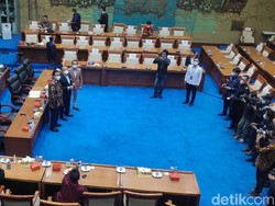 Dony Maryadi Oekon Gantikan Bambang Pacul Jadi Pimpinan Komisi VII DPR