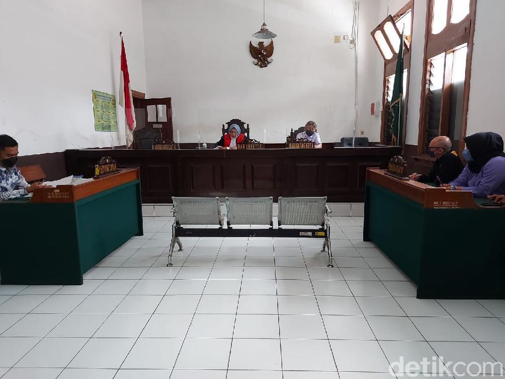 Hakim PN Bandung Tolak Gugatan Praperadilan Tersangka Pinjol Sleman