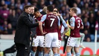 12. Aston Villa, 164.5 jam antara kick-off laga pertama sampai laga ketiga di periode sibuk akhir 2021. Foto: (Getty Images/Catherine Ivill)